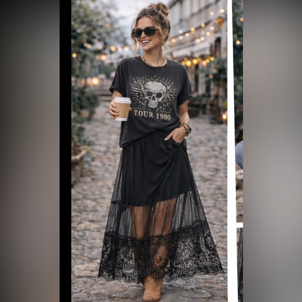 🆕 Blue B Elegant Black Lace Overlay Skirt
1: Size:Small 
1: Size: Large